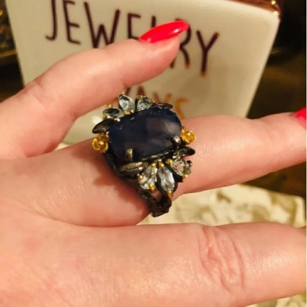 BEAUTIFUL BLUE LAPIS RING SIZE 9